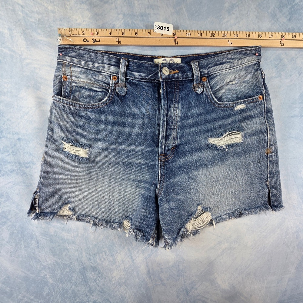 We‎ The Free Free People Distressed Denim Shorts Blue High Rise Cut Off Size 29
